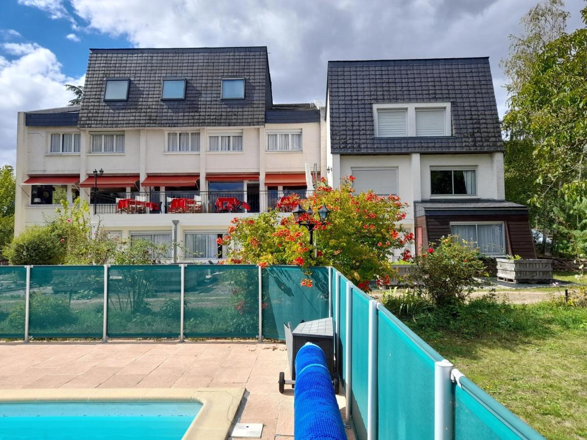 Hotel La Longue Vue Gennes-Val-de-Loire Exterior photo